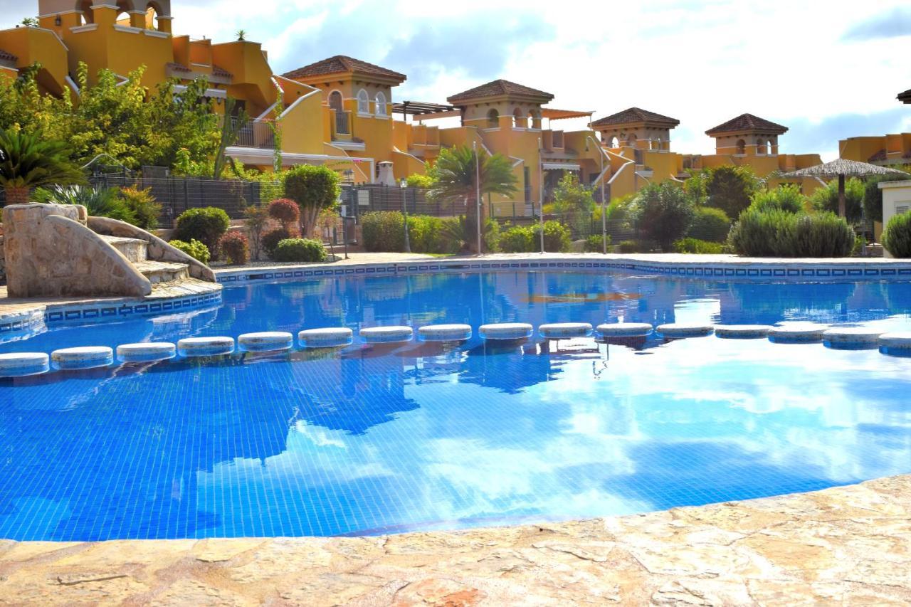 Apartamento Con Hermoso Jardin Y Ac Isla Plana Exteriör bild