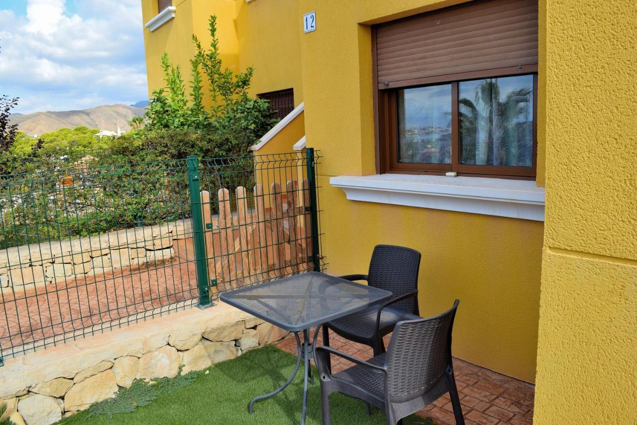 Apartamento Con Hermoso Jardin Y Ac Isla Plana Exteriör bild