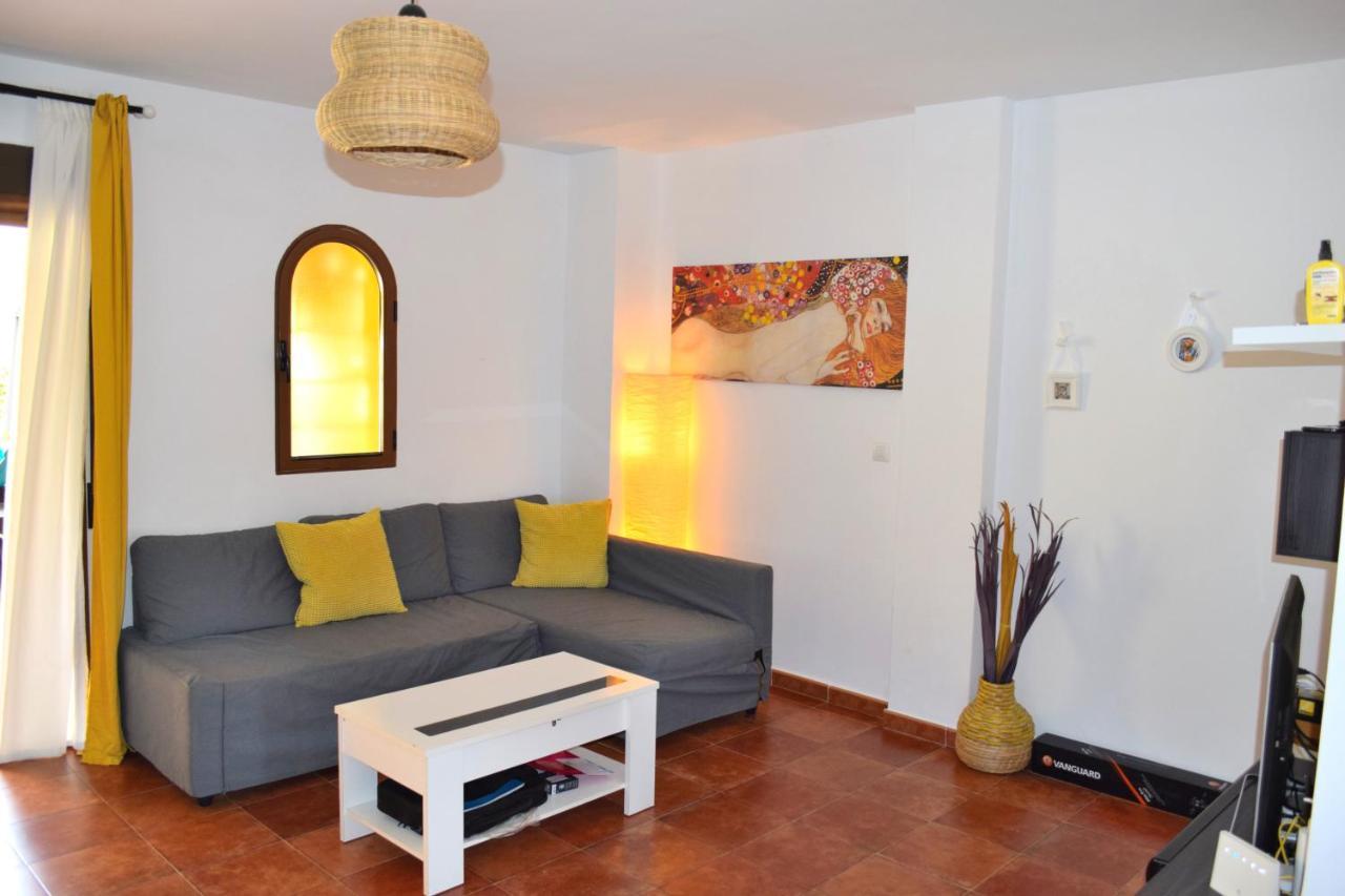 Apartamento Con Hermoso Jardin Y Ac Isla Plana Exteriör bild