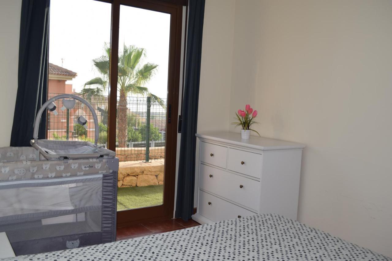 Apartamento Con Hermoso Jardin Y Ac Isla Plana Exteriör bild