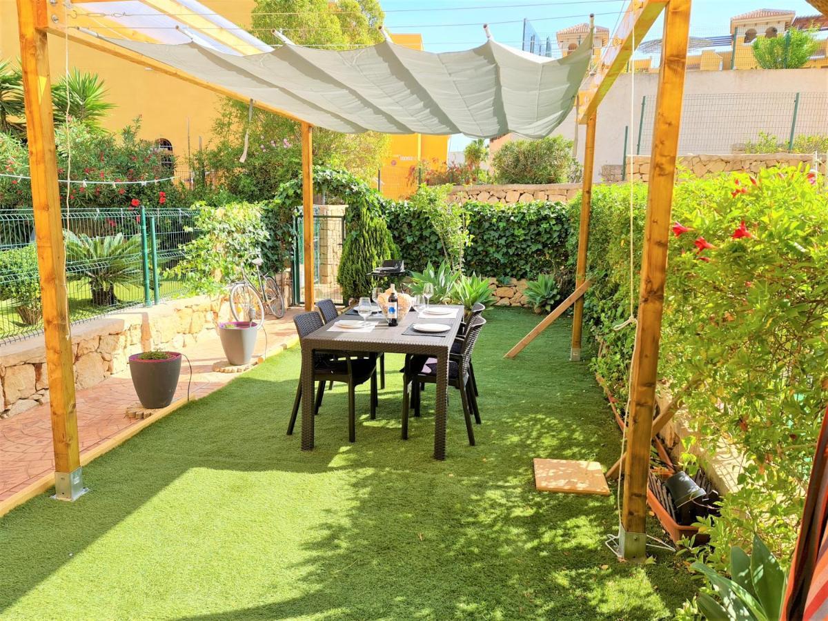 Apartamento Con Hermoso Jardin Y Ac Isla Plana Exteriör bild