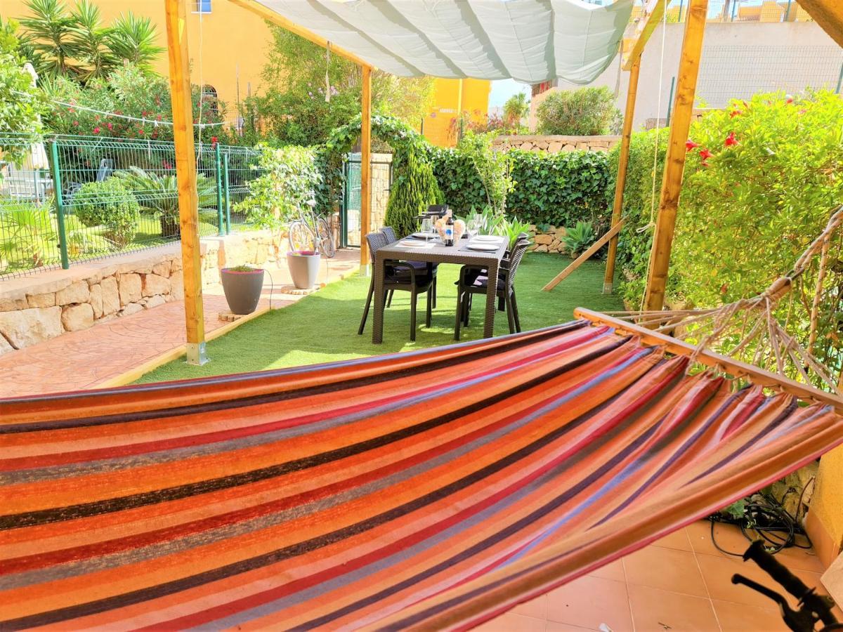 Apartamento Con Hermoso Jardin Y Ac Isla Plana Exteriör bild