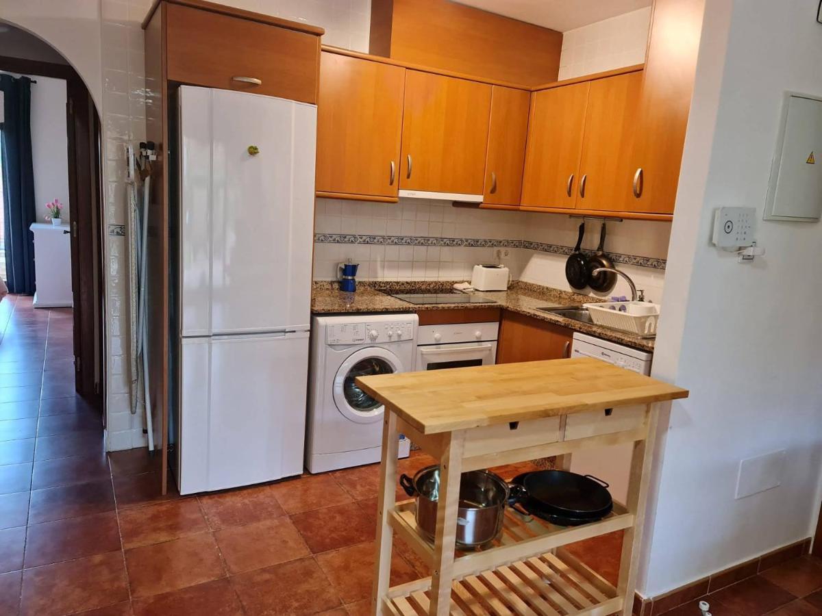 Apartamento Con Hermoso Jardin Y Ac Isla Plana Exteriör bild