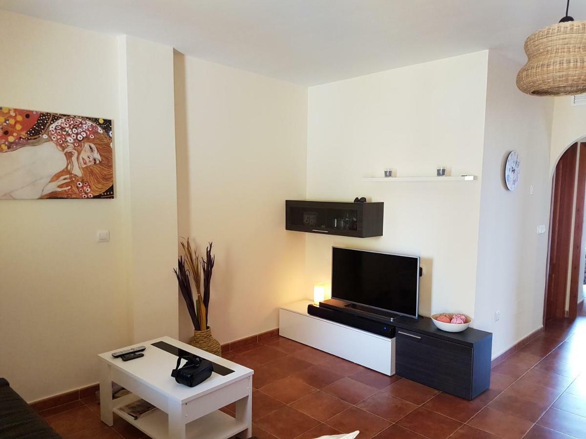 Apartamento Con Hermoso Jardin Y Ac Isla Plana Exteriör bild